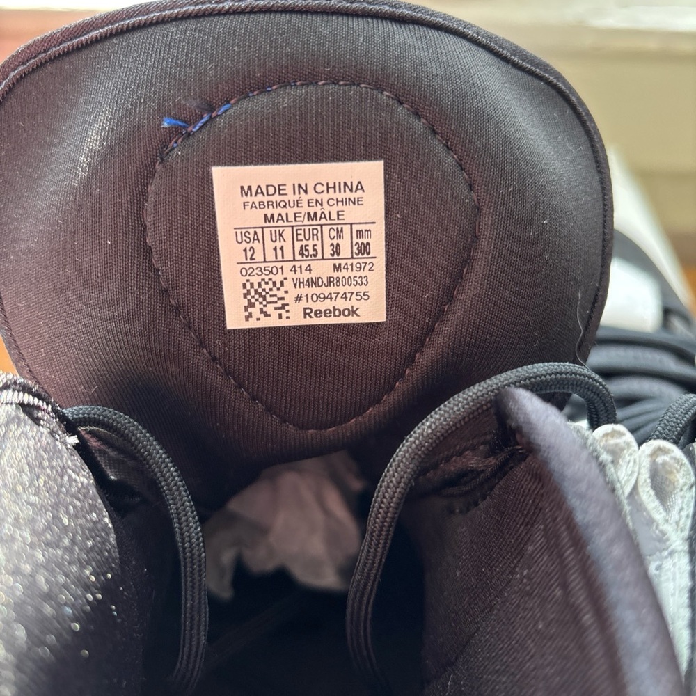 Reebok Shaq Attaq IV (4) Pump Orlando Magic Black and White High-Top Sneakers - Picture 10 of 15